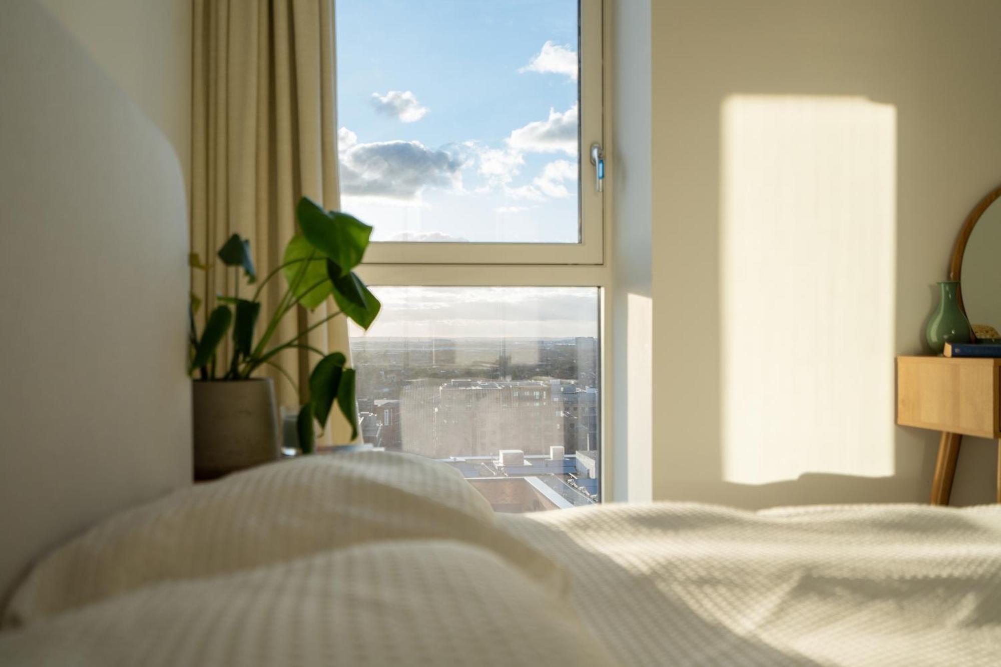 豪士罗Sunset Retreat: Steps From Heathrow/Twickenham公寓 外观 照片